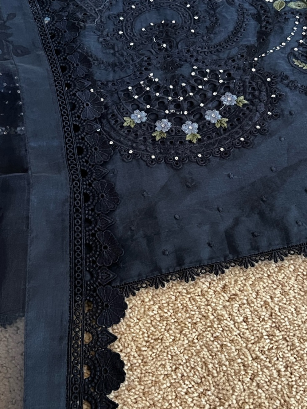 Embroidered luxury Maria B lawn dress suit - Picture 10 of 14